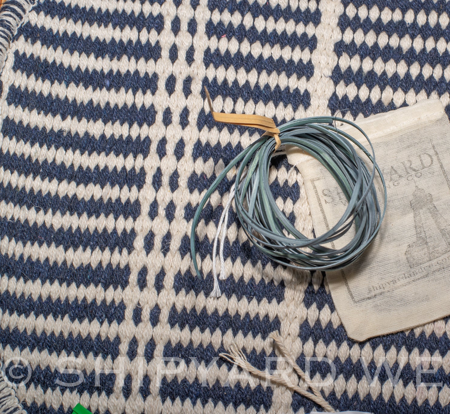 SHPYRD WEAVING TIN™️Weave Your Own Colorful Nantucket Bracelet